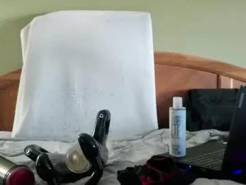 eyeswideshut63 from Chaturbate