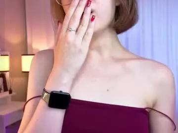 fannycarradine from Chaturbate