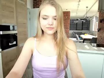 flooora_0 from Chaturbate