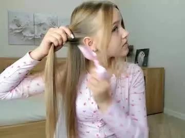 flooora_0 from Chaturbate