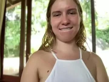 fluffy_bunnyxxx from Chaturbate