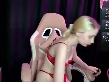 fluffy_cloude from Chaturbate