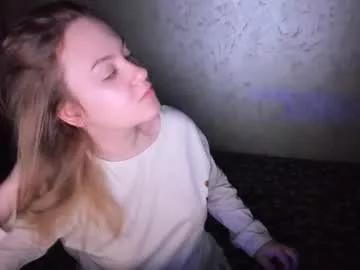 fluffyyummybuns from Chaturbate