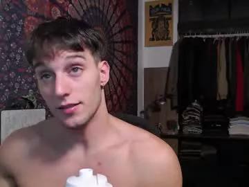 folleti7 from Chaturbate