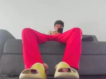foot_master777 from Chaturbate