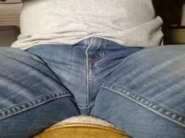fuzzyblues from Chaturbate