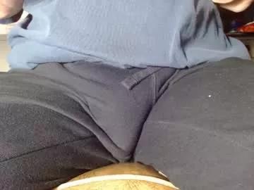 fuzzyblues from Chaturbate