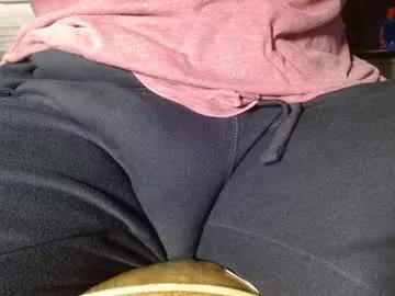fuzzyblues from Chaturbate