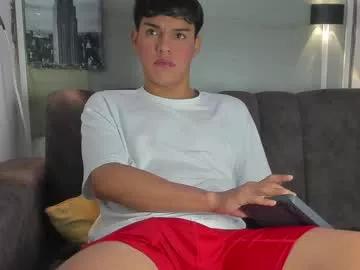 garrett_collins from Chaturbate