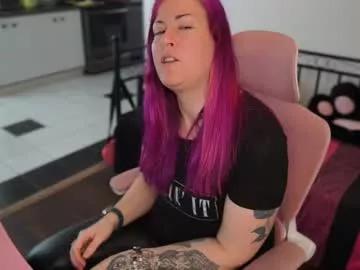 gennyrock from Chaturbate