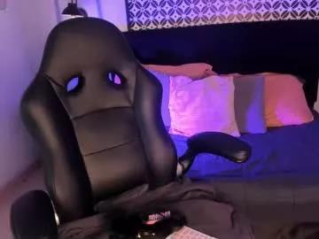 gigi_strawberry from Chaturbate