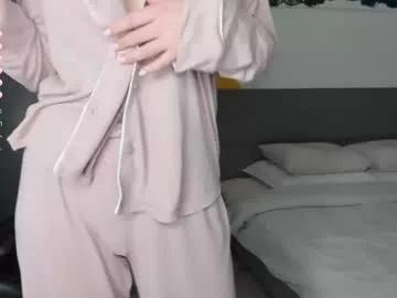 gigihadd from Chaturbate