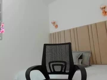 giiiia_ from Chaturbate