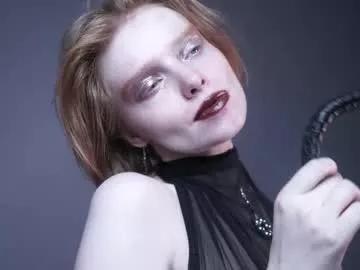 ginger_hugs from Chaturbate