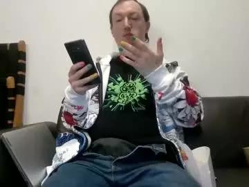gingerbreaddan from Chaturbate