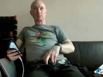 gingerbreaddan from Chaturbate