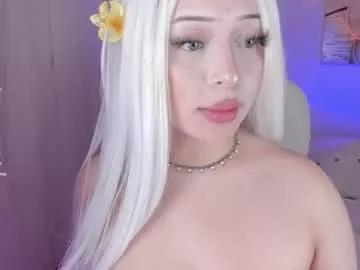 ginnywett from Chaturbate