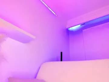 gloomydoll from Chaturbate