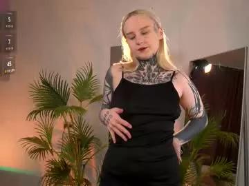 goddes_calzedonia from Chaturbate