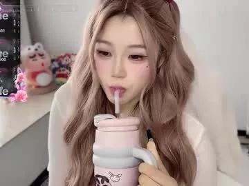 gorgeous_girl33 from Chaturbate