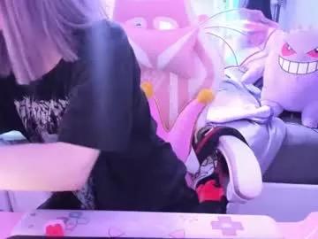 greeneyedlovexo from Chaturbate