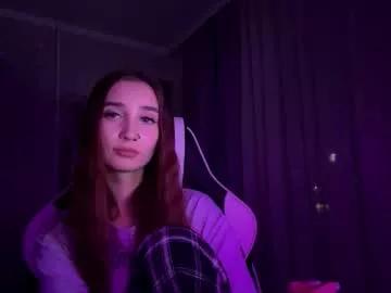 Halliemcanaw webcams show profile image 