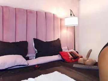 hallybans from Chaturbate