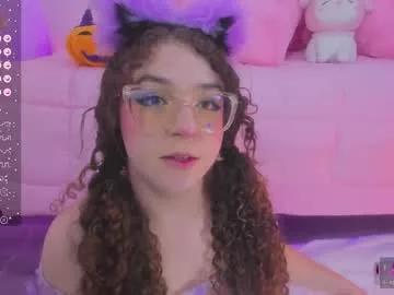 hannacutegod from Chaturbate