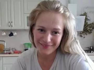 hannah_levis_ from Chaturbate