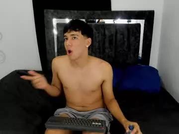 harry_latinboy from Chaturbate
