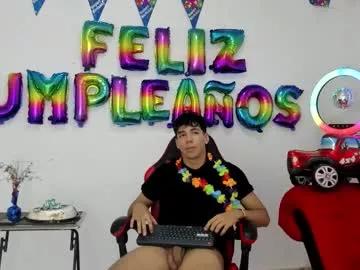 harry_latinboy from Chaturbate