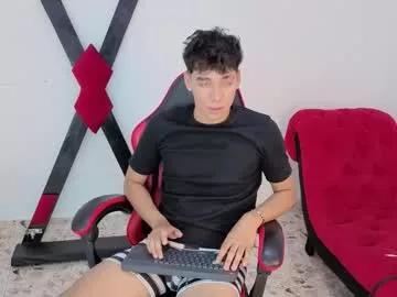 harry_latinboy from Chaturbate