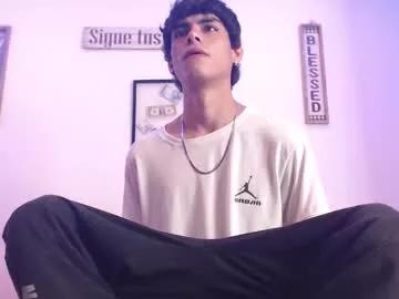 harrythomson1 from Chaturbate