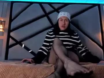 helenjoness_ from Chaturbate