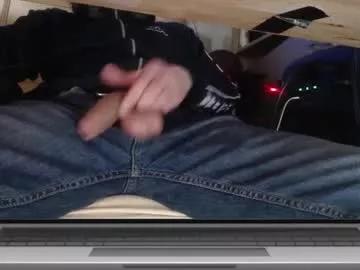 hellainches8 from Chaturbate