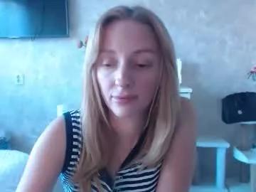 hellokittykaty from Chaturbate