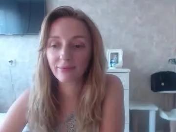 hellokittykaty from Chaturbate