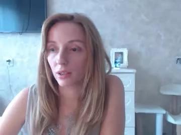 hellokittykaty from Chaturbate