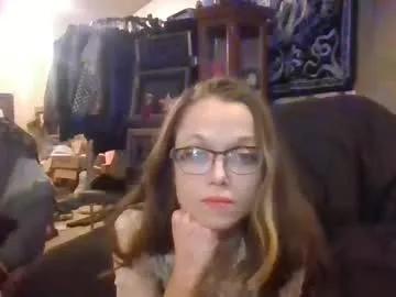 hellomisskitty420 from Chaturbate