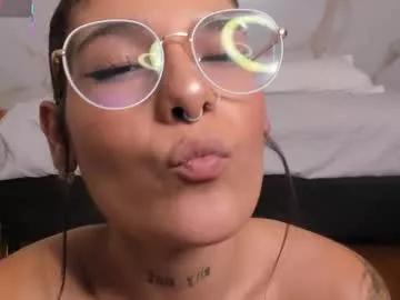 heyyo1808 from Chaturbate