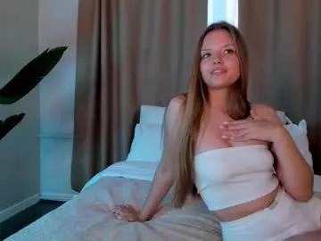 hidden_charm_ from Chaturbate