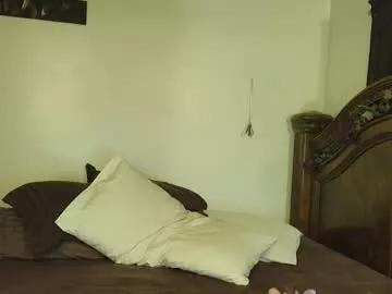 hidden_gold_milf from Chaturbate