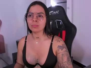 hillary_jones from Chaturbate