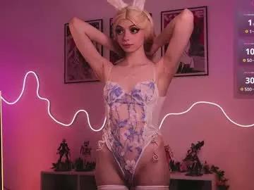holliwould_ from Chaturbate