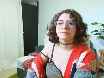 holly_and_honey_69 from Chaturbate