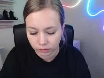 holly_bb95 from Chaturbate