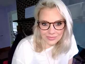 holly_bourbon from Chaturbate