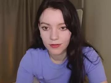 holly_kittenss from Chaturbate