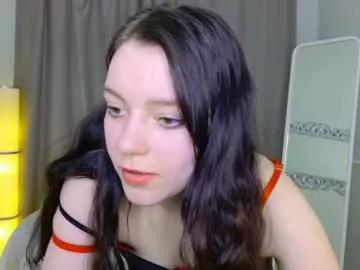 holly_kittenss from Chaturbate