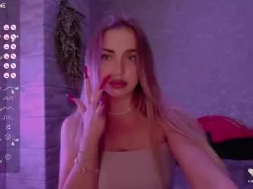 holly_molly8 from Chaturbate is Freechat